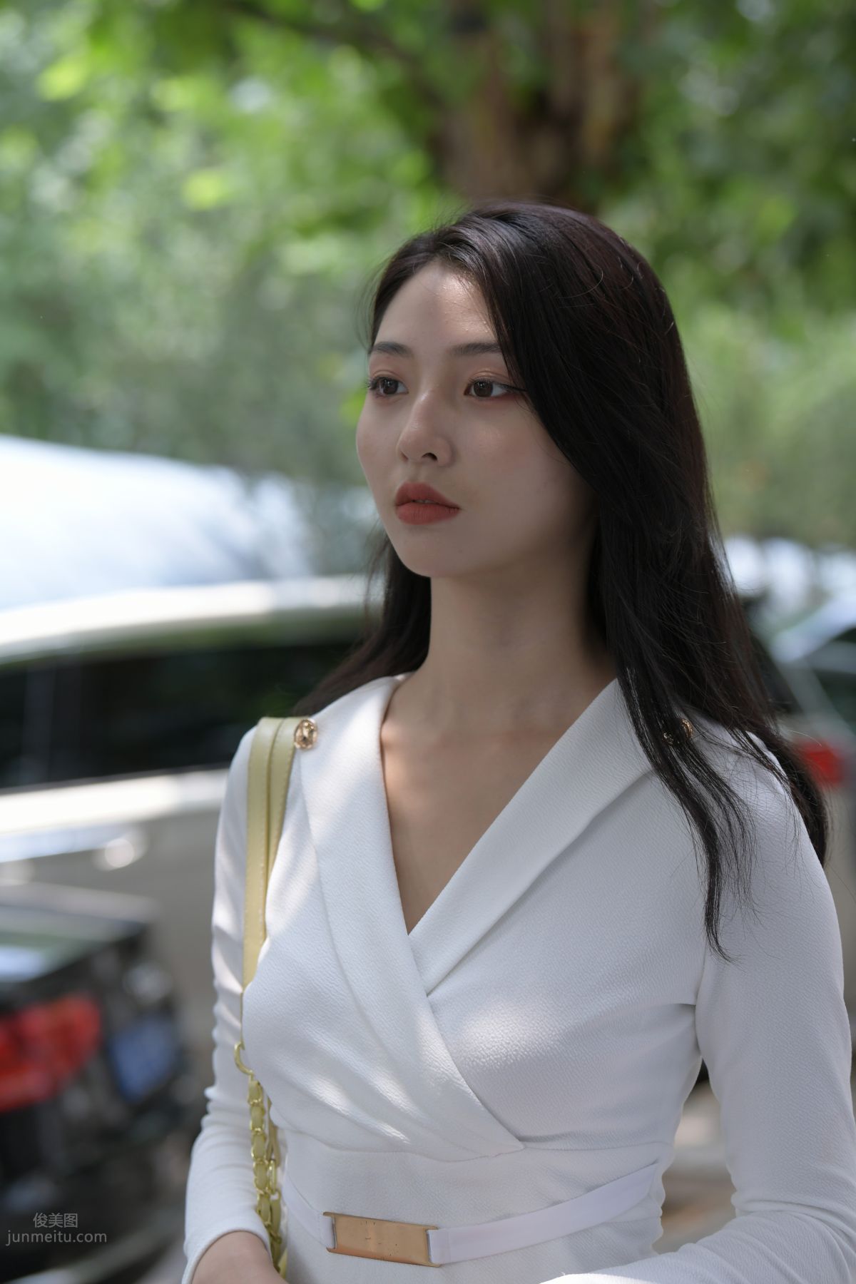 [Mojing Street] 137 Street Snap of a Beauty in White Uniform photo 28