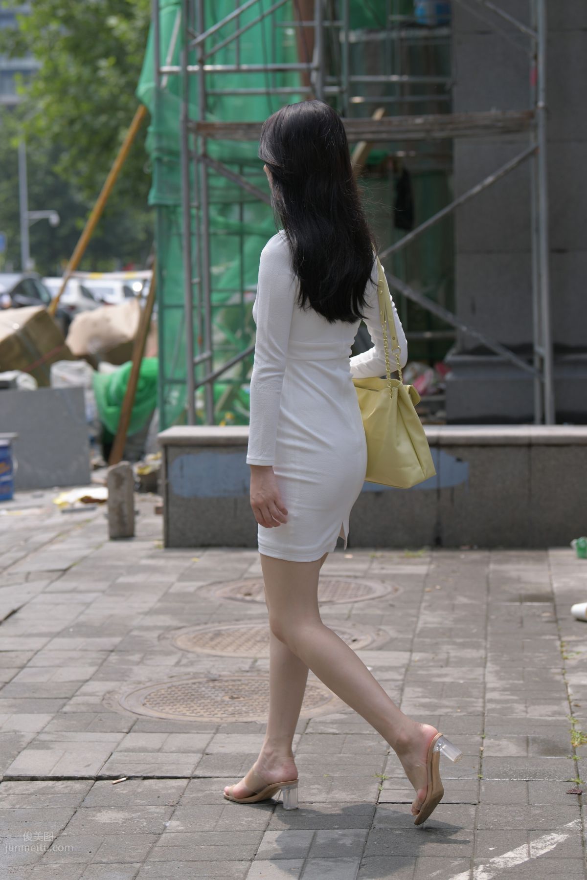 [Mojing Street] 137 Street Snap of a Beauty in White Uniform photo 54