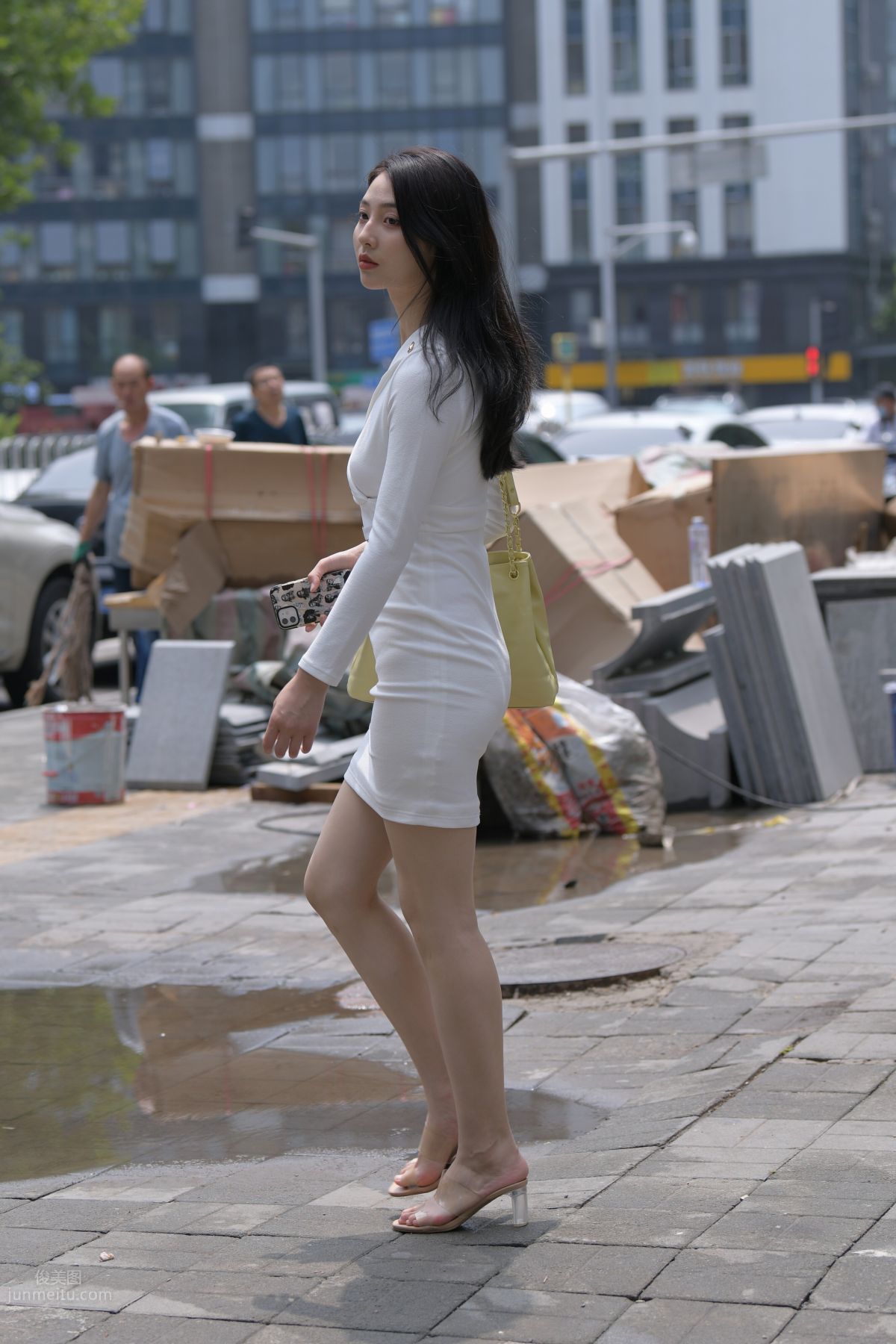 [Mojing Street] 137 Street Snap of a Beauty in White Uniform photo 56