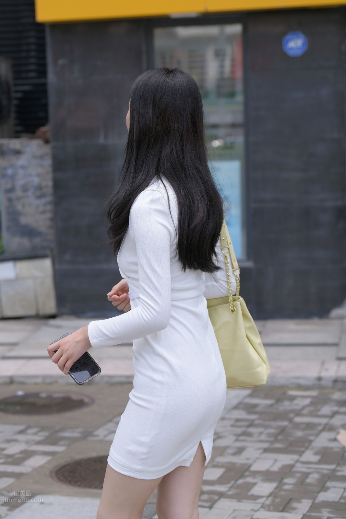 [Mojing Street] 137 Street Snap of a Beauty in White Uniform photo 107