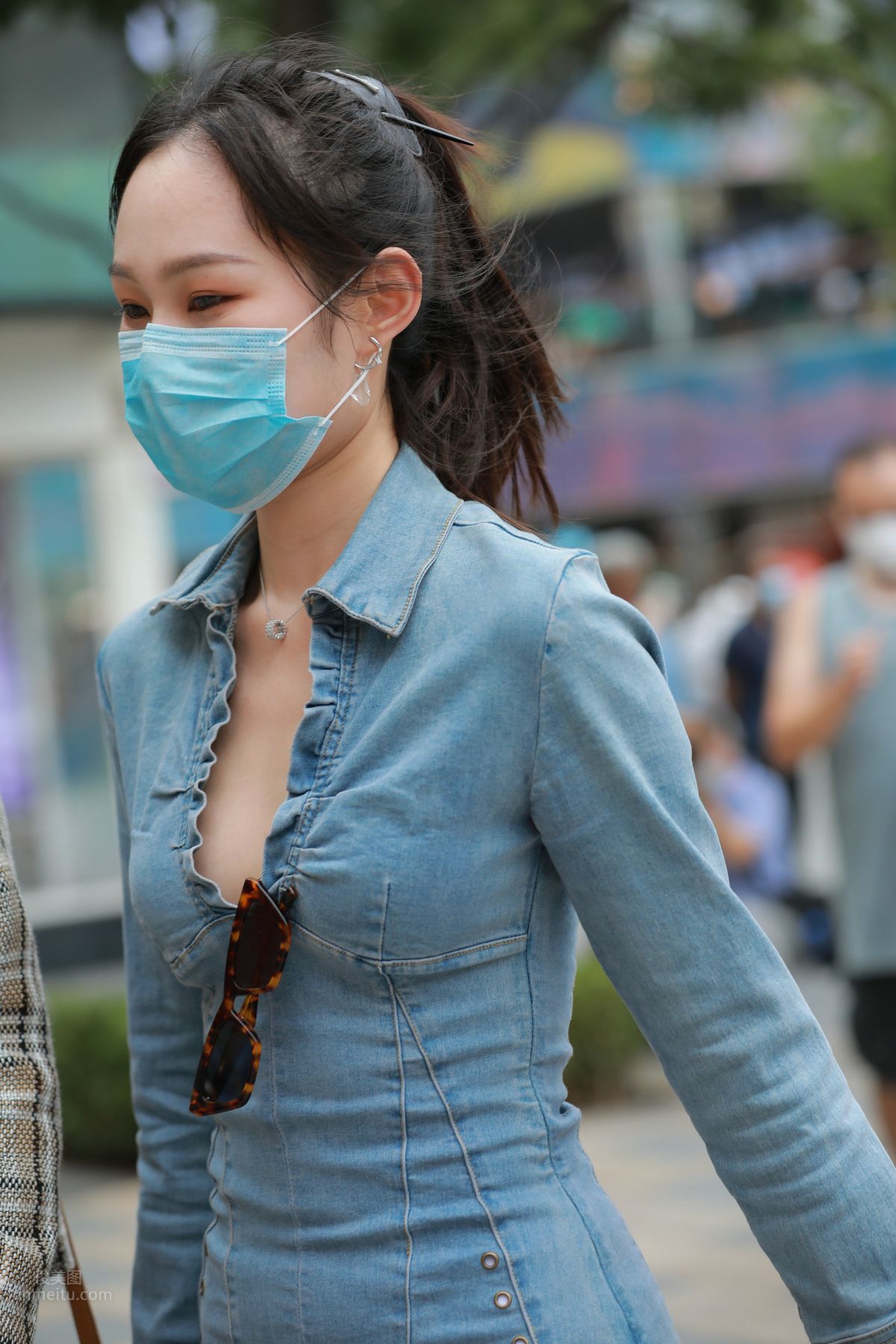 [魔鏡街拍] 147 長腿小姐姐 19