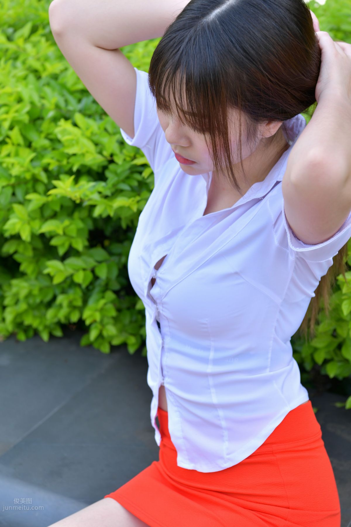 [Mojing Street] 150 Extremely Tempting Mature Woman in Red Bodycon Mini Skirt photo 49