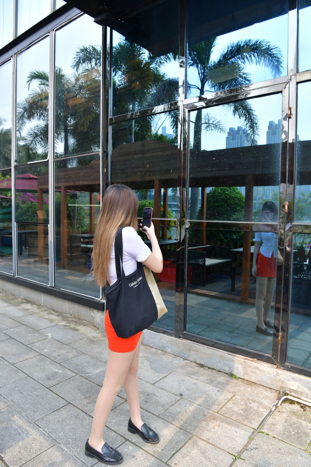 [Mojing Street] 150 Extremely Tempting Mature Woman in Red Bodycon Mini Skirt photo 73