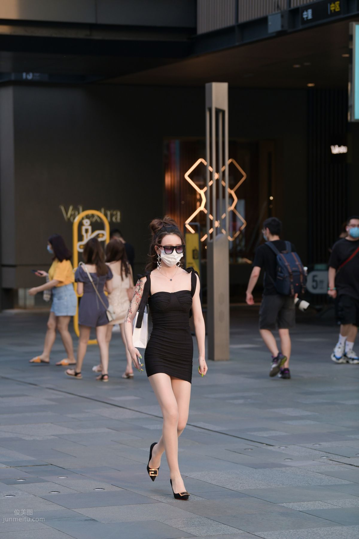 Mojing Street No. 153 photo 66