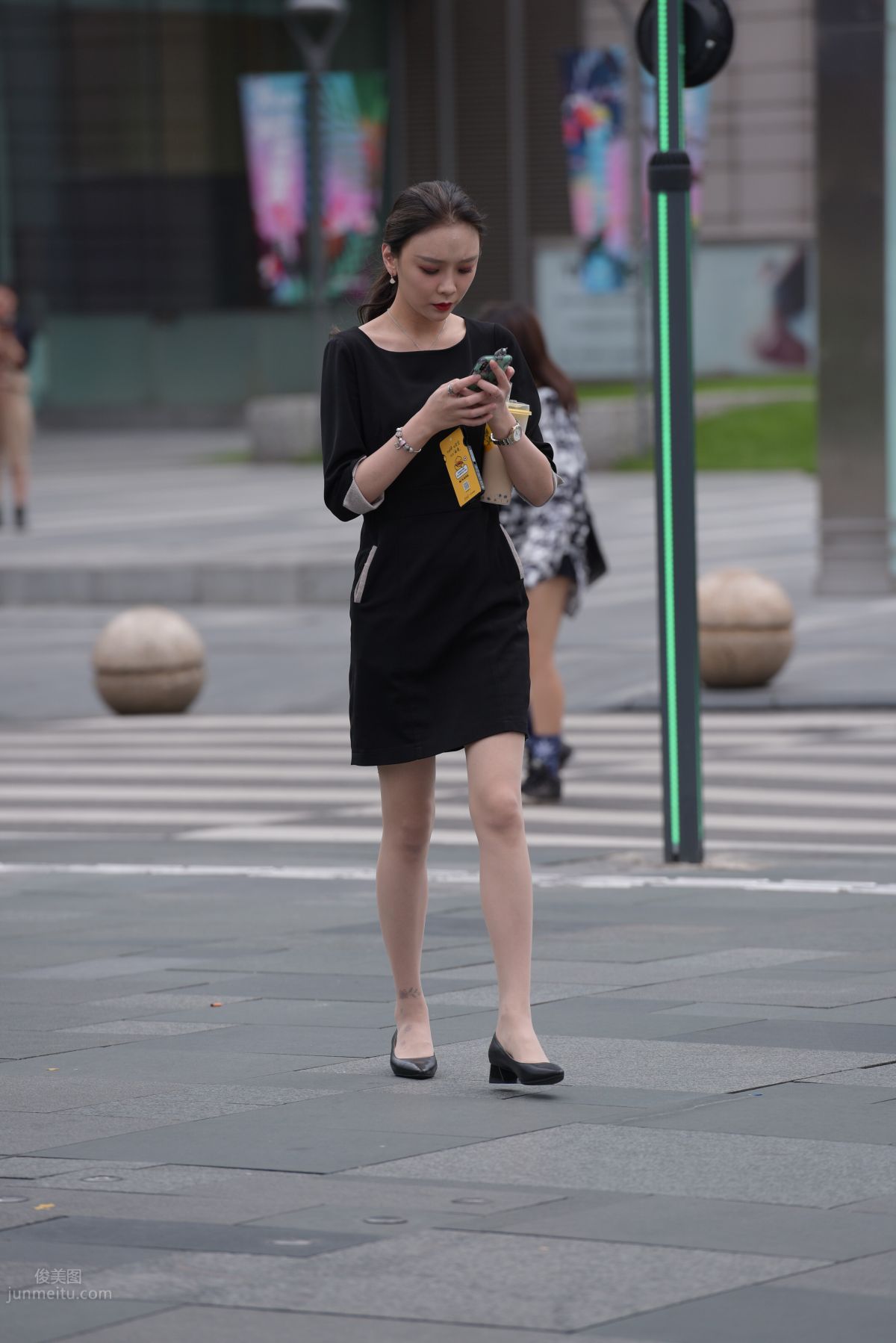 Mojing Street NO.163 Street Snap Black Dress Girl photo 11