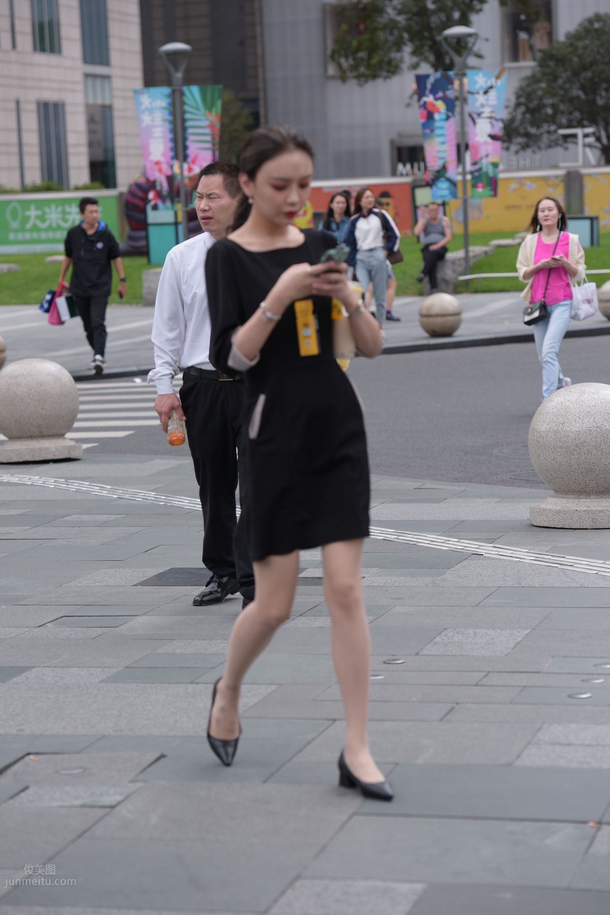 Mojing Street NO.163 Street Snap Black Dress Girl photo 33