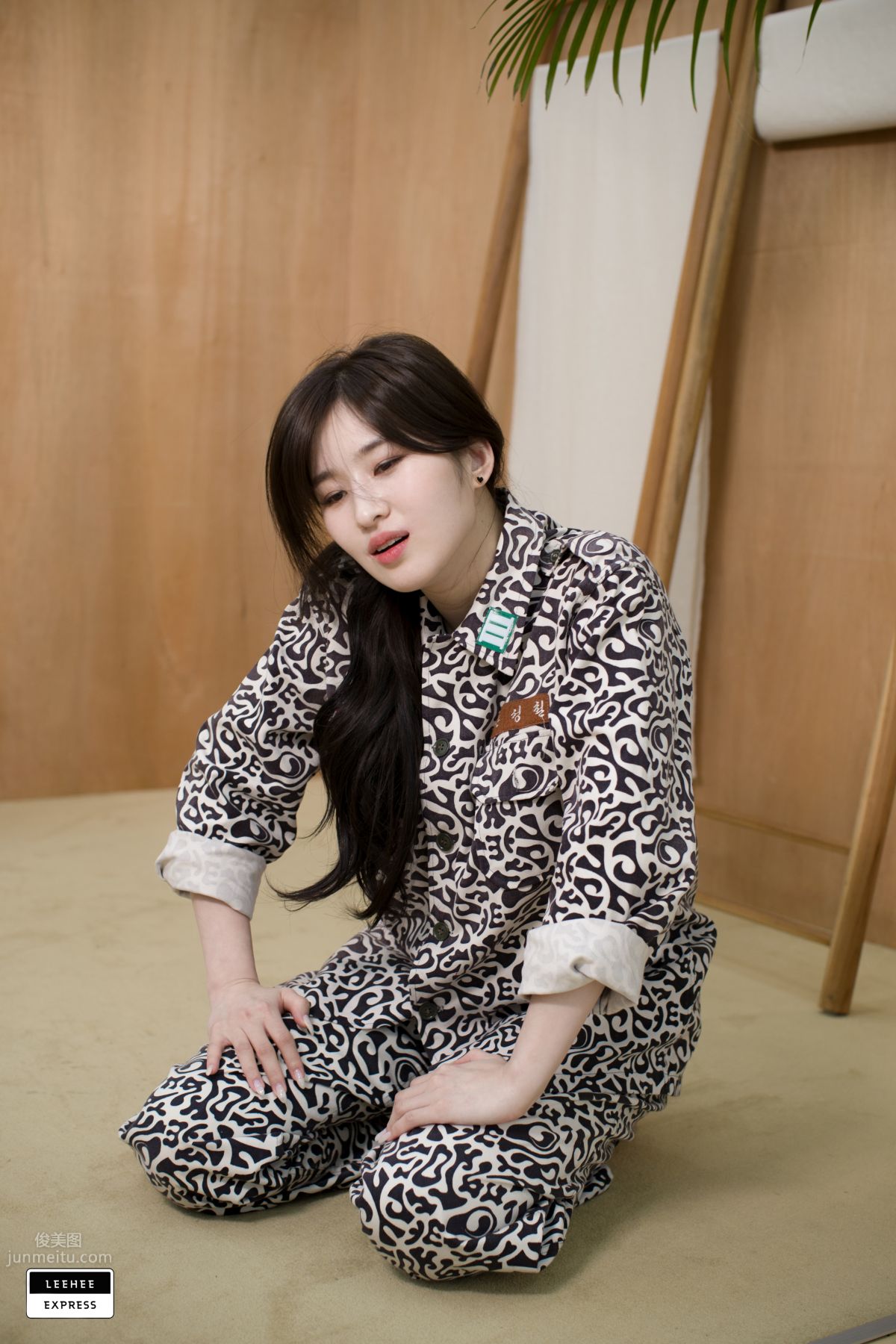 [LeeheeExpress]013 LEBE-012B 内衣寫真 17
