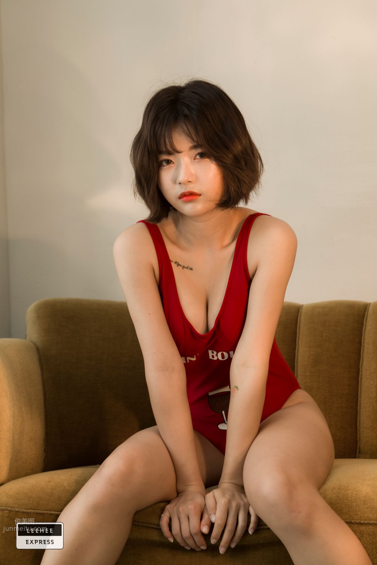 [LeeheeExpress]043 LEDG-018B - U.Hwa 内衣寫真 10